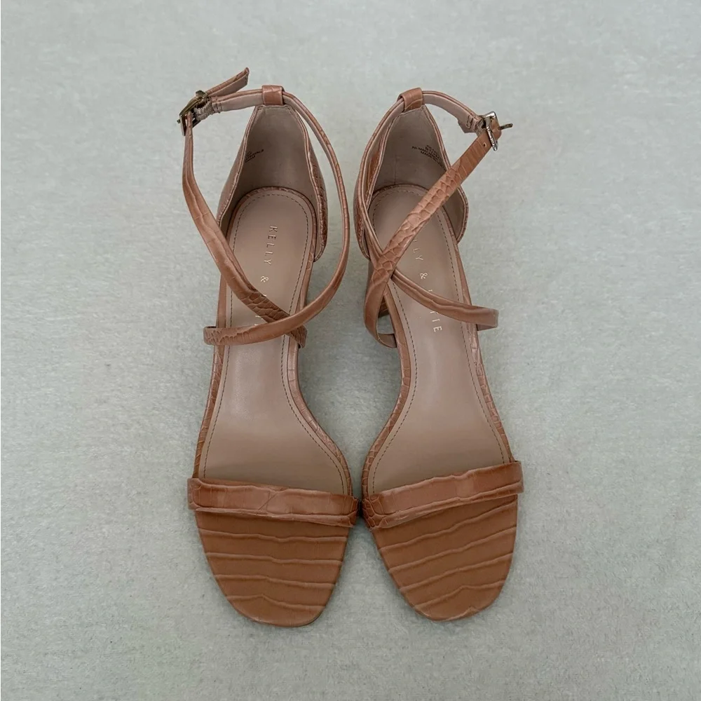 Rose Two Tone Croc Print Sandals Block Heels Size 8.5 NWOT